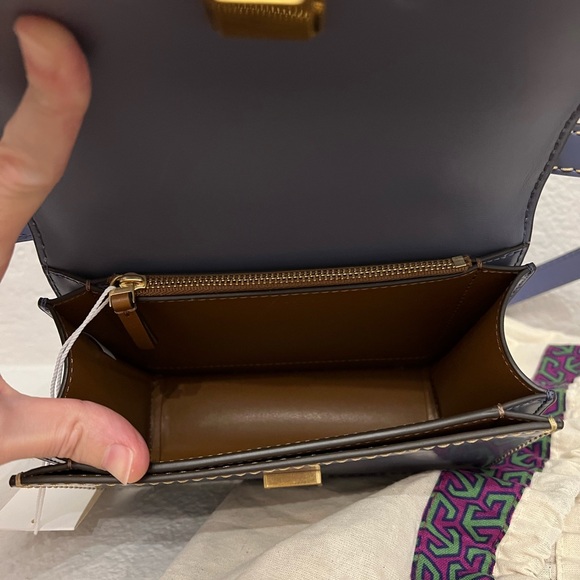 Tory Burch Eleanor Spazzolato Small Convertible Crossbody Bag Dark Lotus - Picture 6 of 8